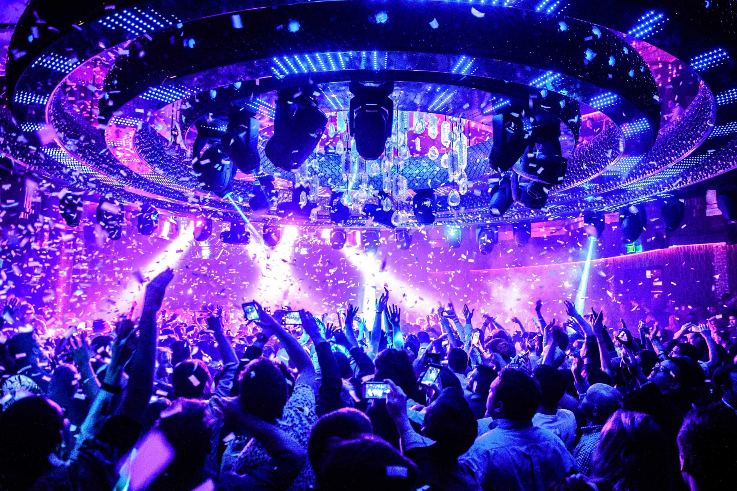 How To Skip The Line At Las Vegas Nightclubs Vegas Good Life