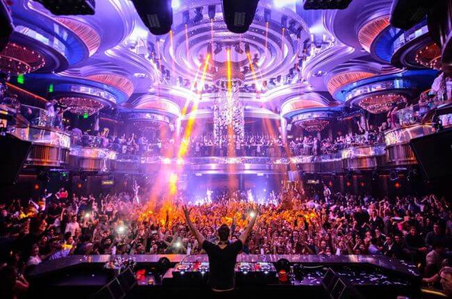 Party Like Royalty Here at Drai's Nightclub on 50 Cent's 'King's Table