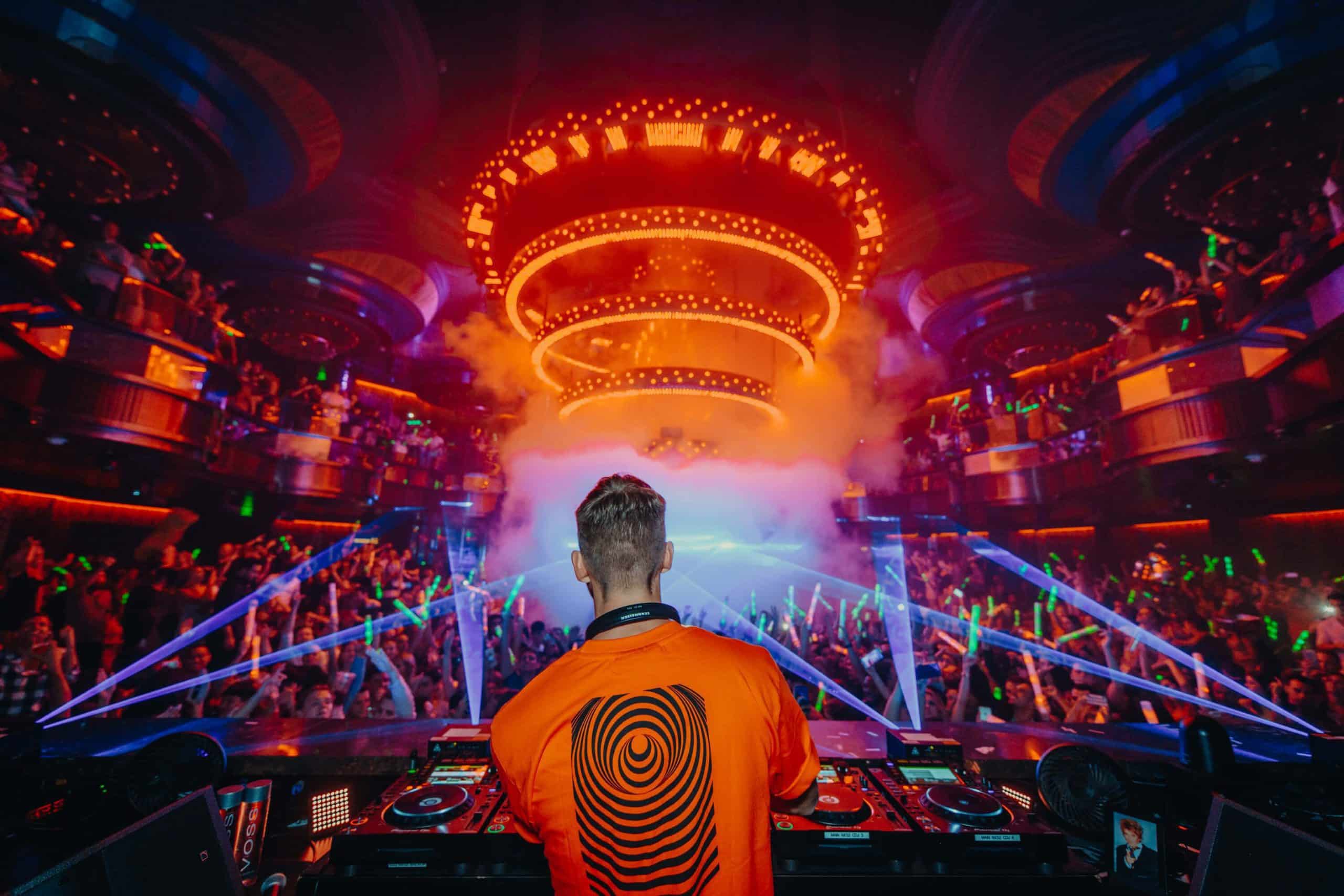OMNIA Nightclub VIP Pass And Bottle Service Party Buses